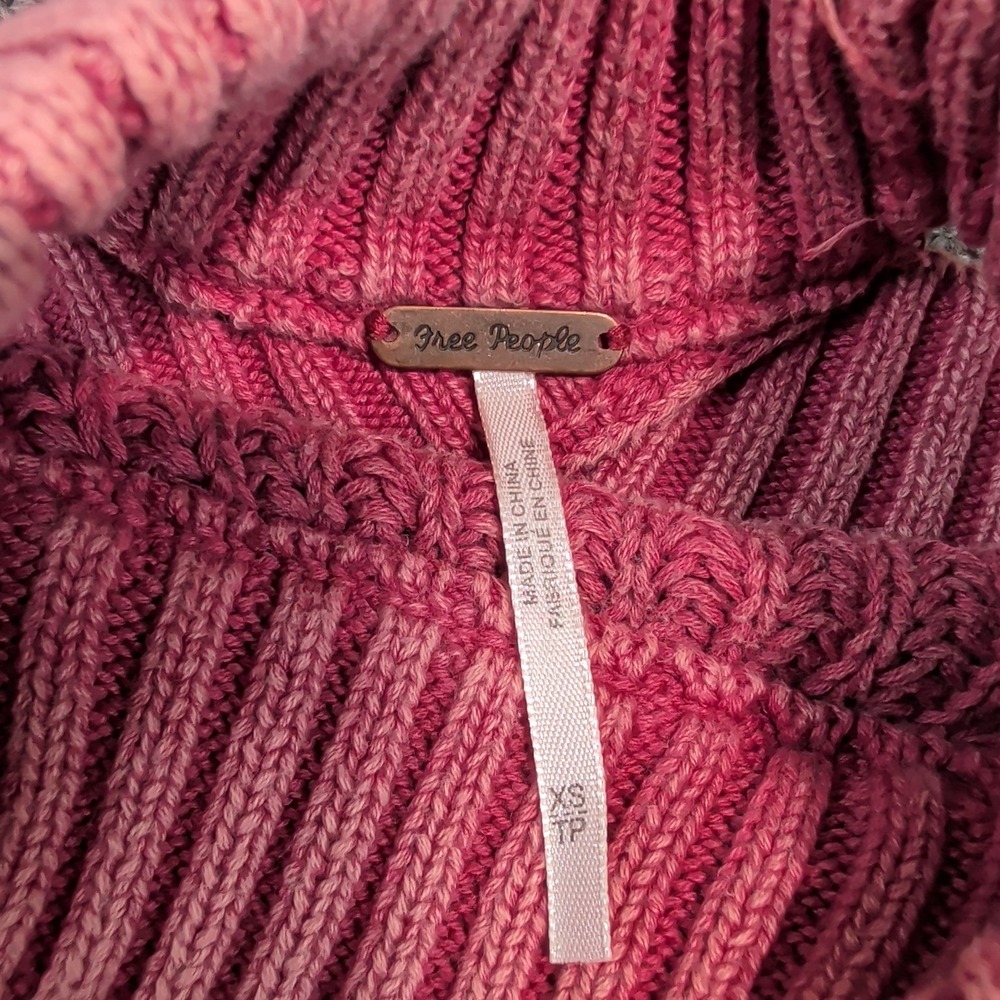 Free‎ People Boho Cold Shoulder V-Neck Sweater XS Pink Cotton Ribbed Chunky Knit - Picture 3 of 10